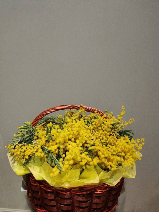 Композиция в корзине "Яркое солнце"