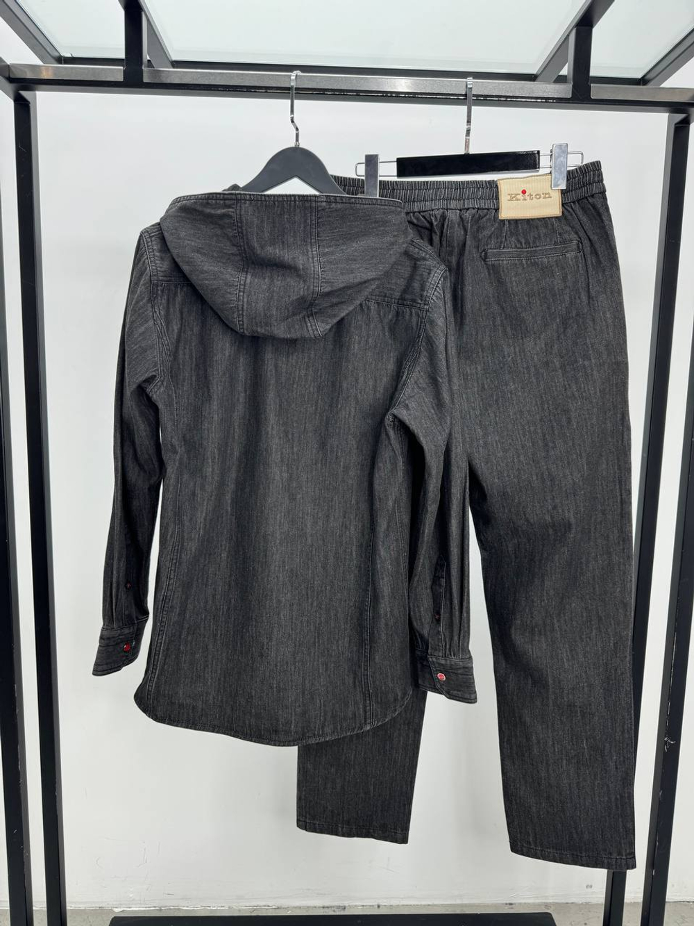 Джинсовый костюм Kiton