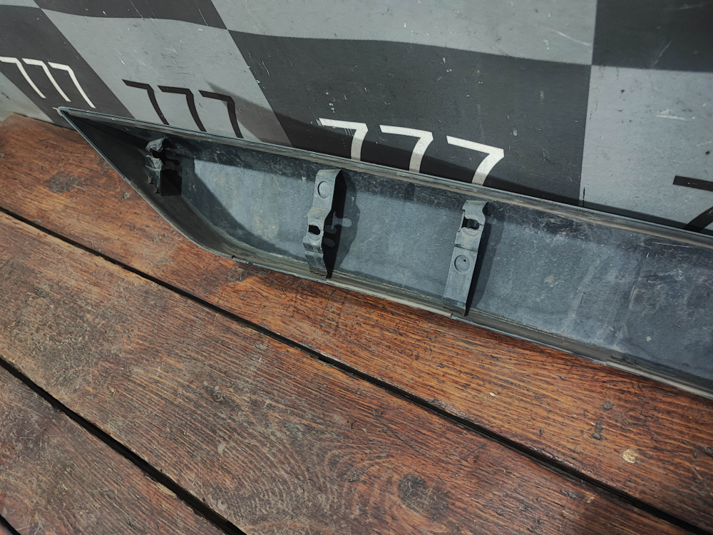 Накладка крышки багажника Toyota RAV4 IV (XA40) 15-19 Б/У Оригинал 768120R900