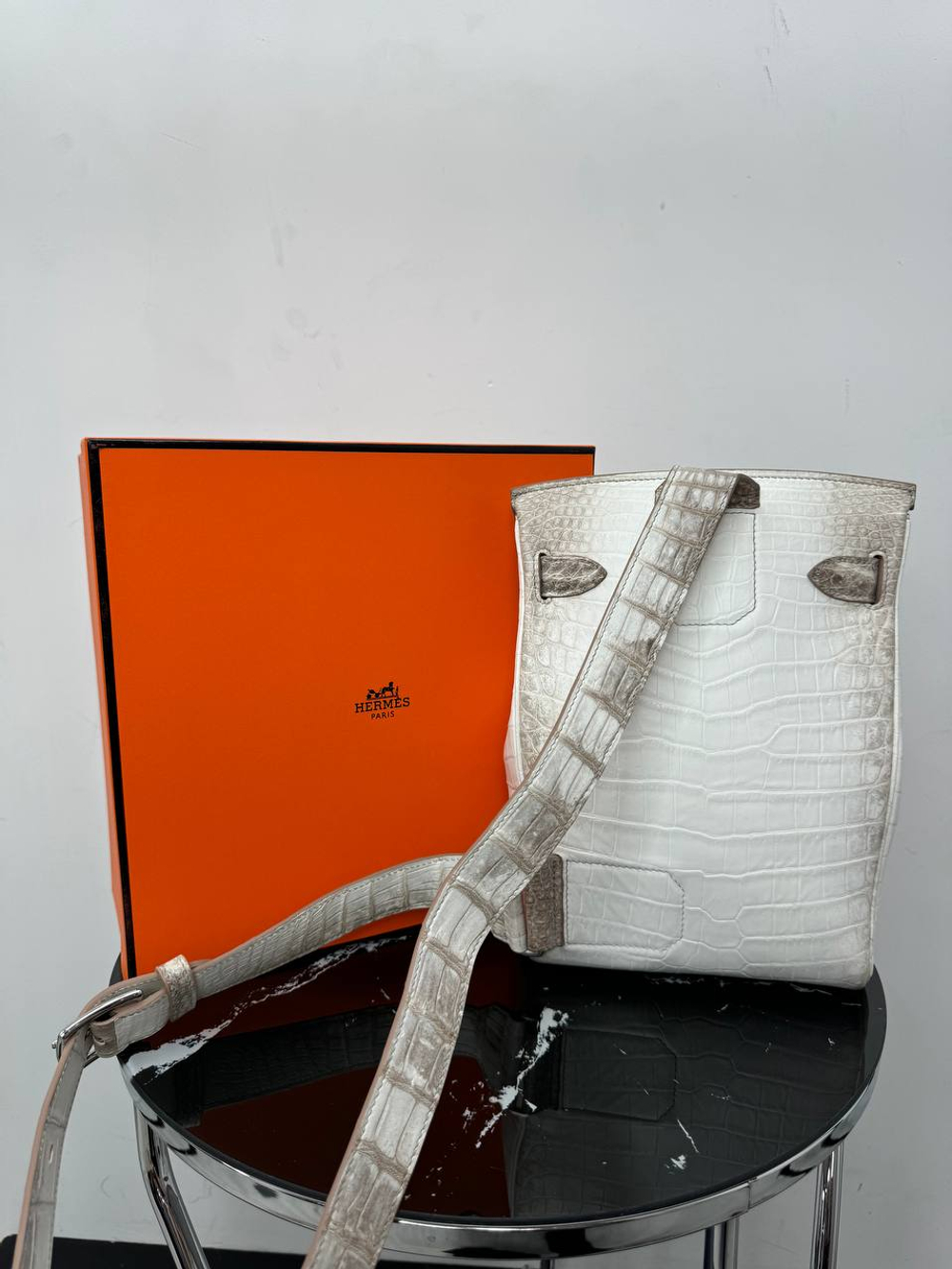 Нагрудная сумка слинг Hermes Kelly из кожи гималайского крокодила