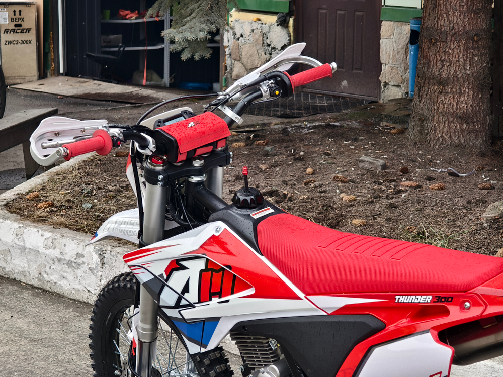 Мотоцикл кросс Apollo Thunder-300