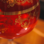 Бокал-вазон из красного стекла