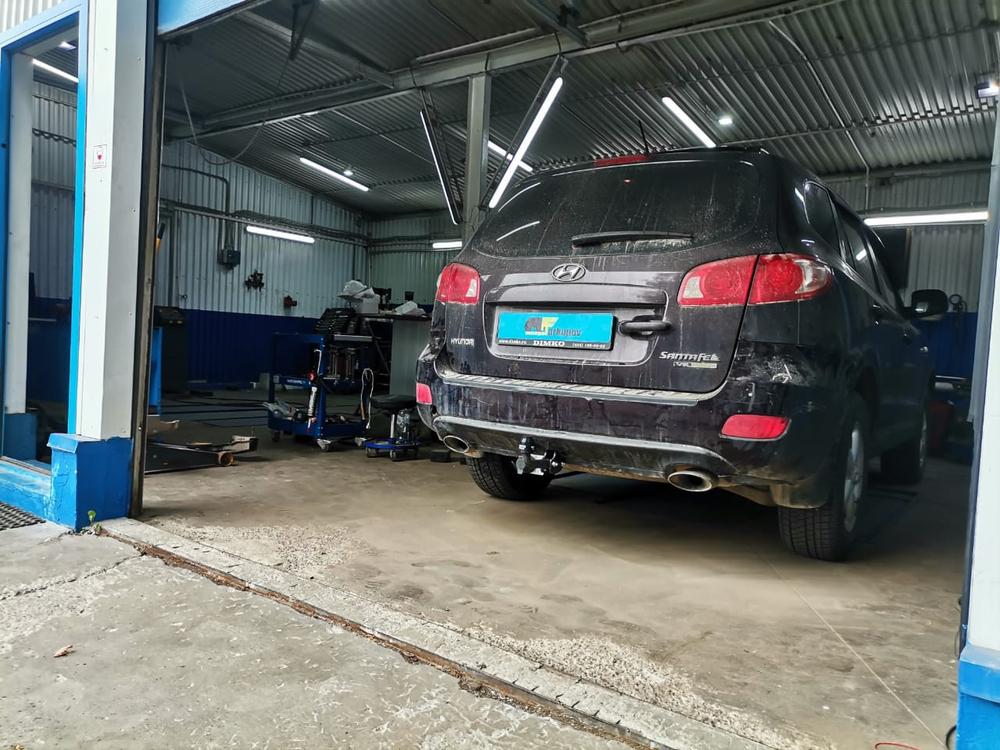 Фаркоп для Hyundai Santa Fe 2006-2012 Тип шара: A. Нагрузки: 2000/100 кг, HY 24