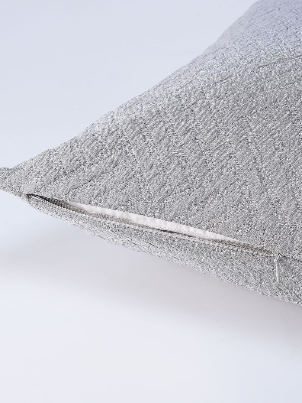 Подушка декоративная 45х45 Claire Batiste Durance серая