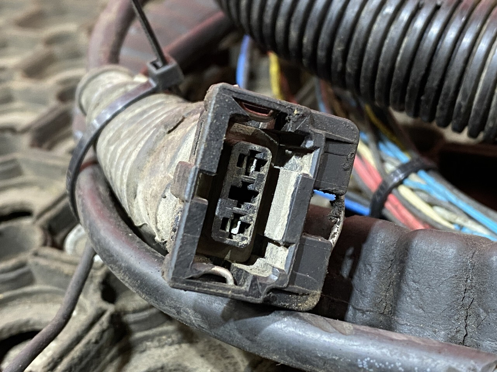 Проводка (дефект) двигателя MX340U1