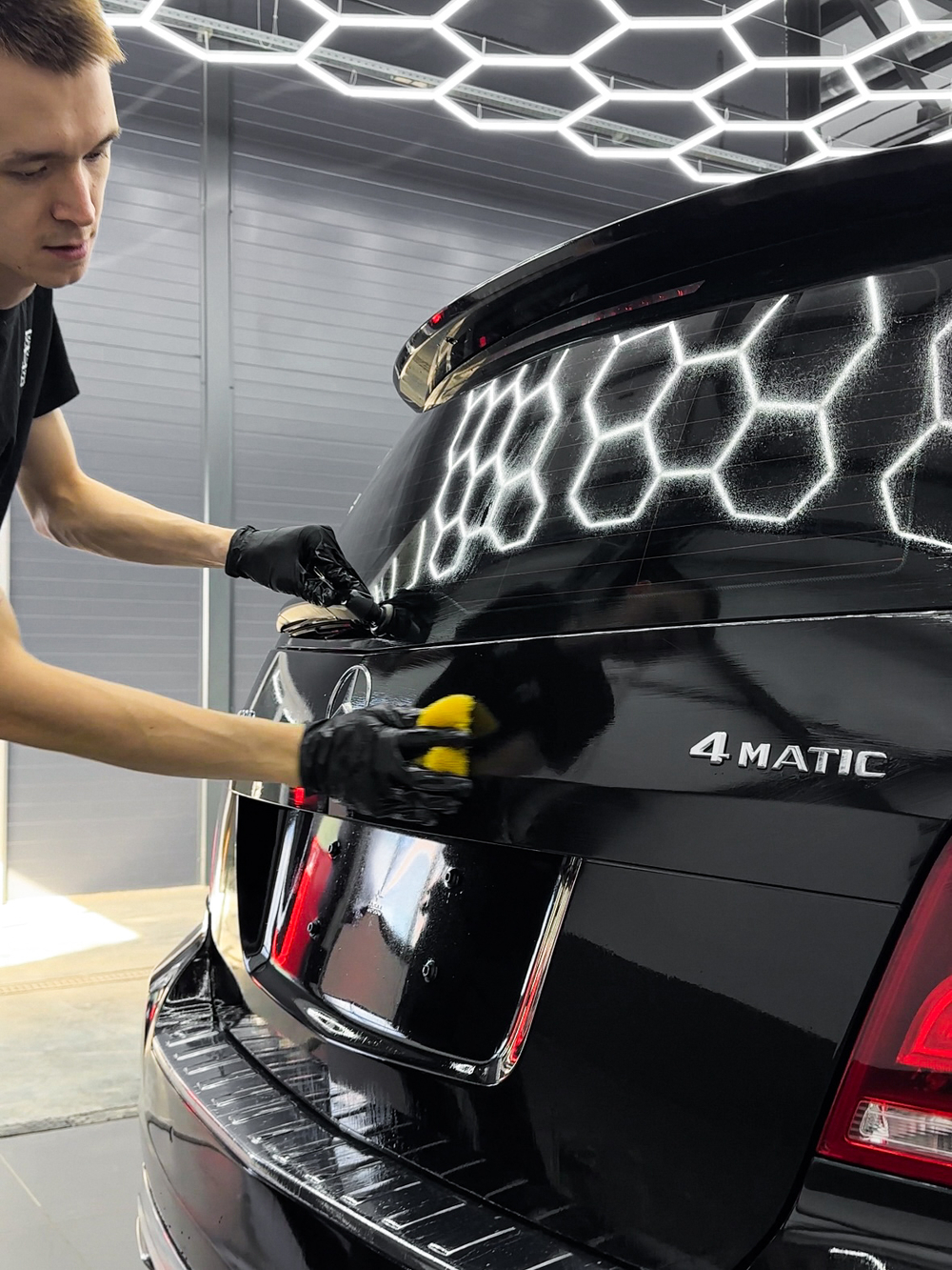 Химчистка кузова автомобиля