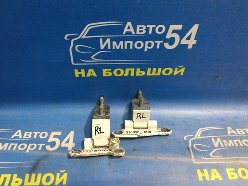 Петля двери задней левой TOYOTA CAMRY 1992