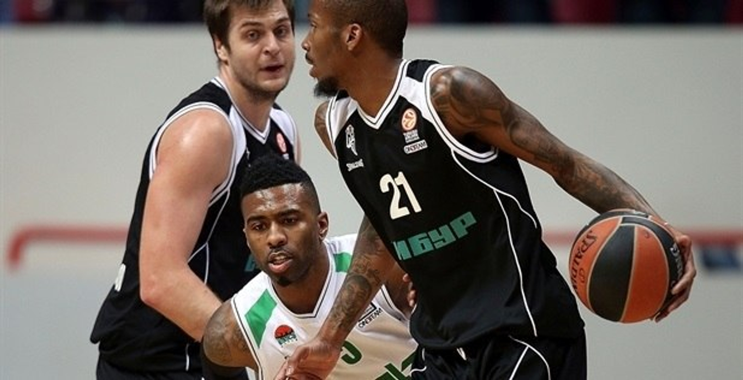 Матч между двумя российскими партнерами Spalding закончился "исторической" победой БК "Нижний Новгород"