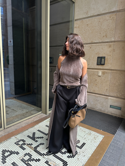 Накидка из пушистого трикотажа коричневая