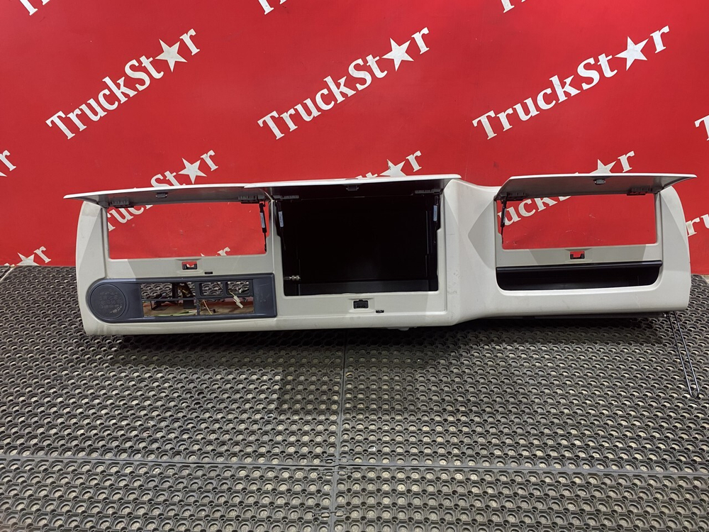 Консоль кабины верхняя 2019г