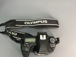 Olympus E30