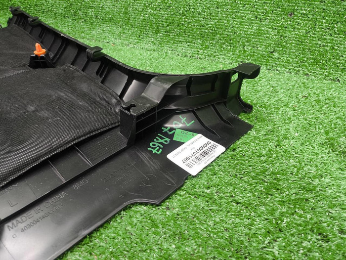 Накладка стойки левая Omoda C5 (2022-н.в.)