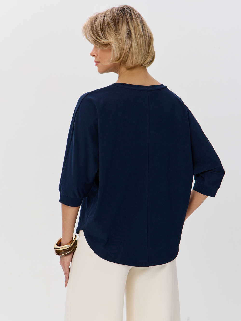 Свободная футболка летучая мышь с рукавом 3/4