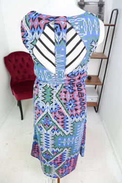 Платье Koton яркое, маркировка 36, визуально на 42 размер