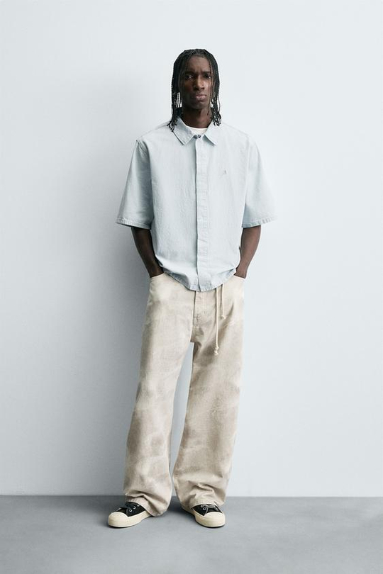 ZARA ДЖИНСЫ BAGGY FIT, С ПРИНТОМ
