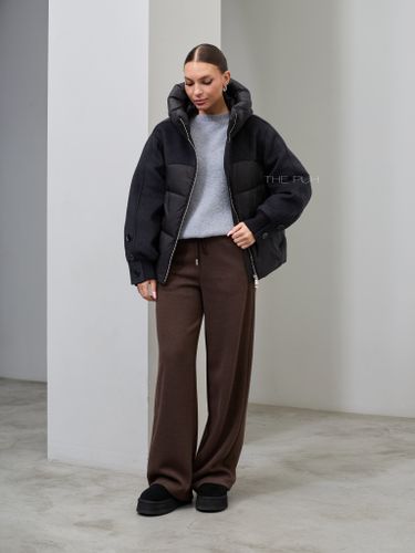 Комбинированный черный пуховик с капюшоном