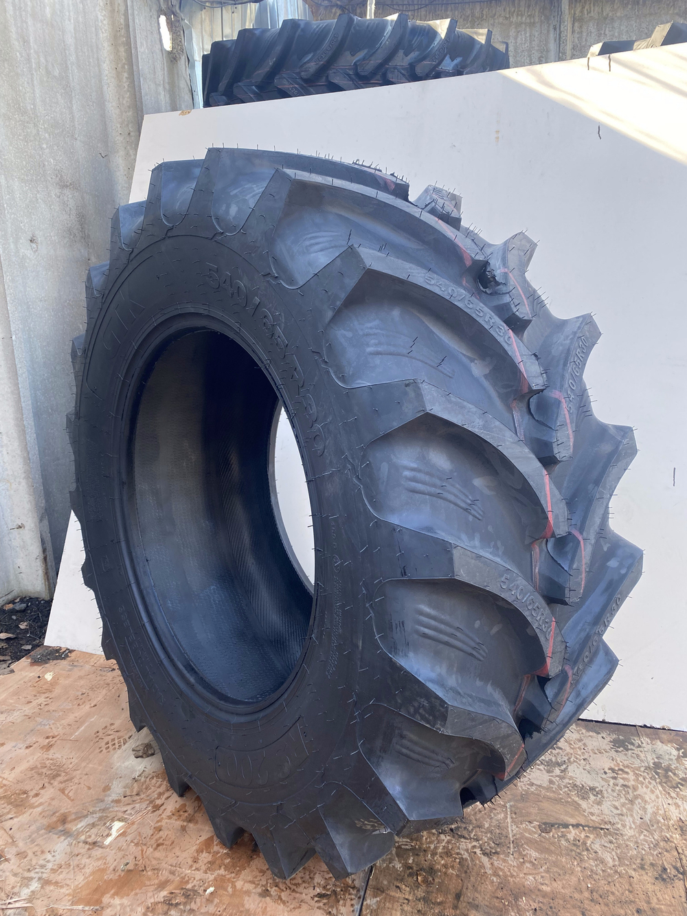 Сельскохозяйственная шина 420/85 R28 RS200 TL 139/136