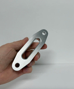 Клюз алюминиевый для 3000 LBS квадроциклов, длина общая 133 мм, между болтами 118 мм (1 шт.)