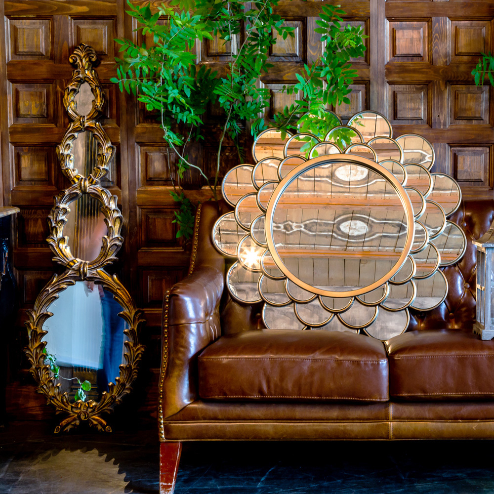 Настенное зеркало Вега Объект мечты