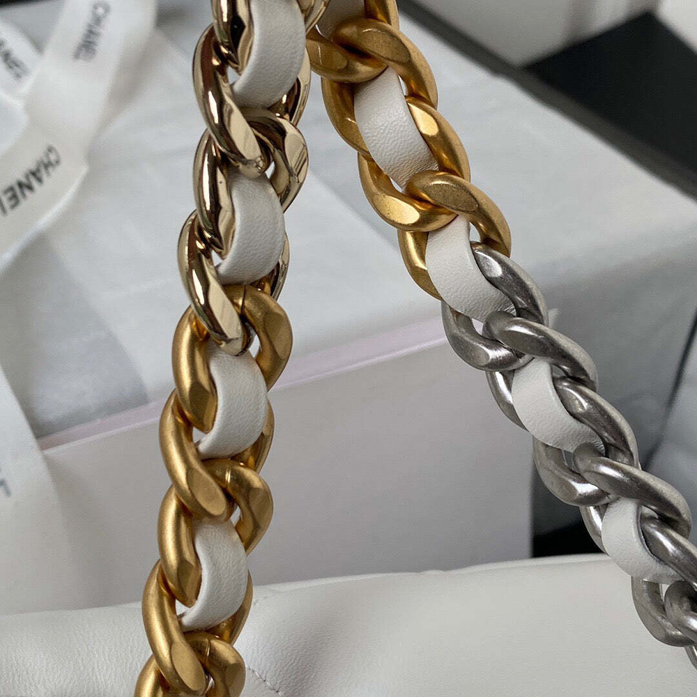 Chanel 19 Large 30 cm