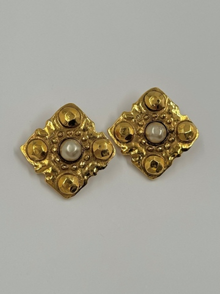 Клипсы Ромбы с «жемчугом» Chanel