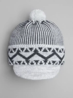 Шапка для мальчика с козырьком на осень