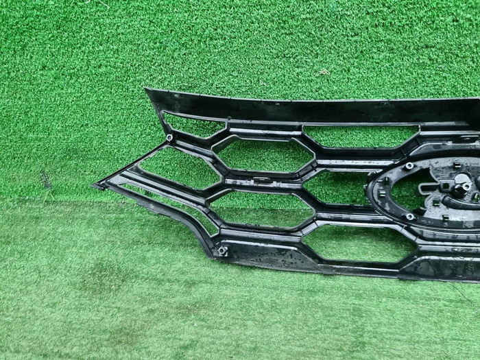 Решетка радиатора Lada Vesta (2022-н.в.) Cross