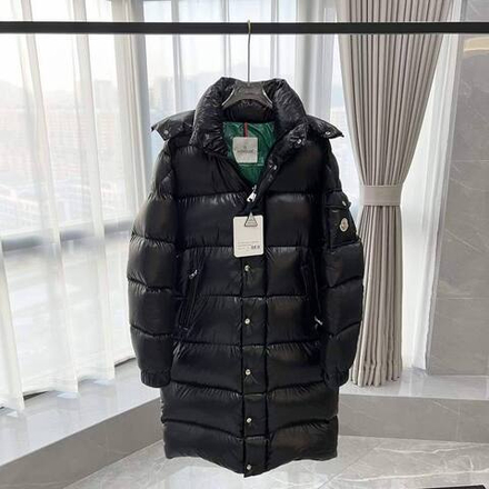 Пуховик Moncler