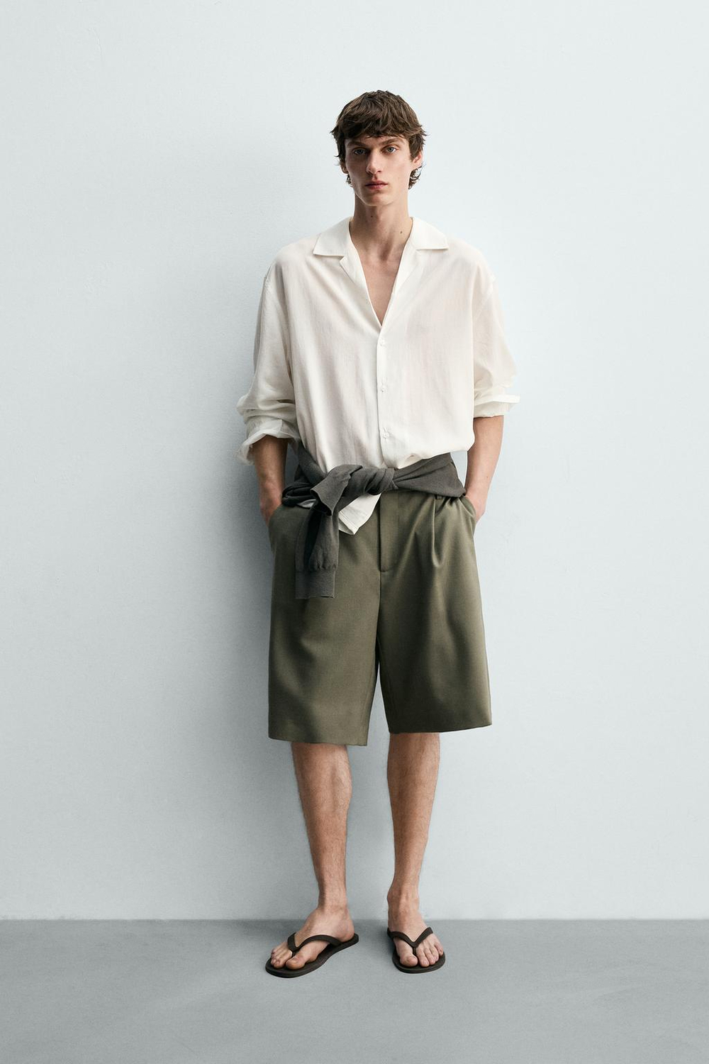 ZARA РУБАШКА RELAXED FIT ИЗ СТРУЯЩЕЙСЯ ТКАНИ, БЕЛЫЙ