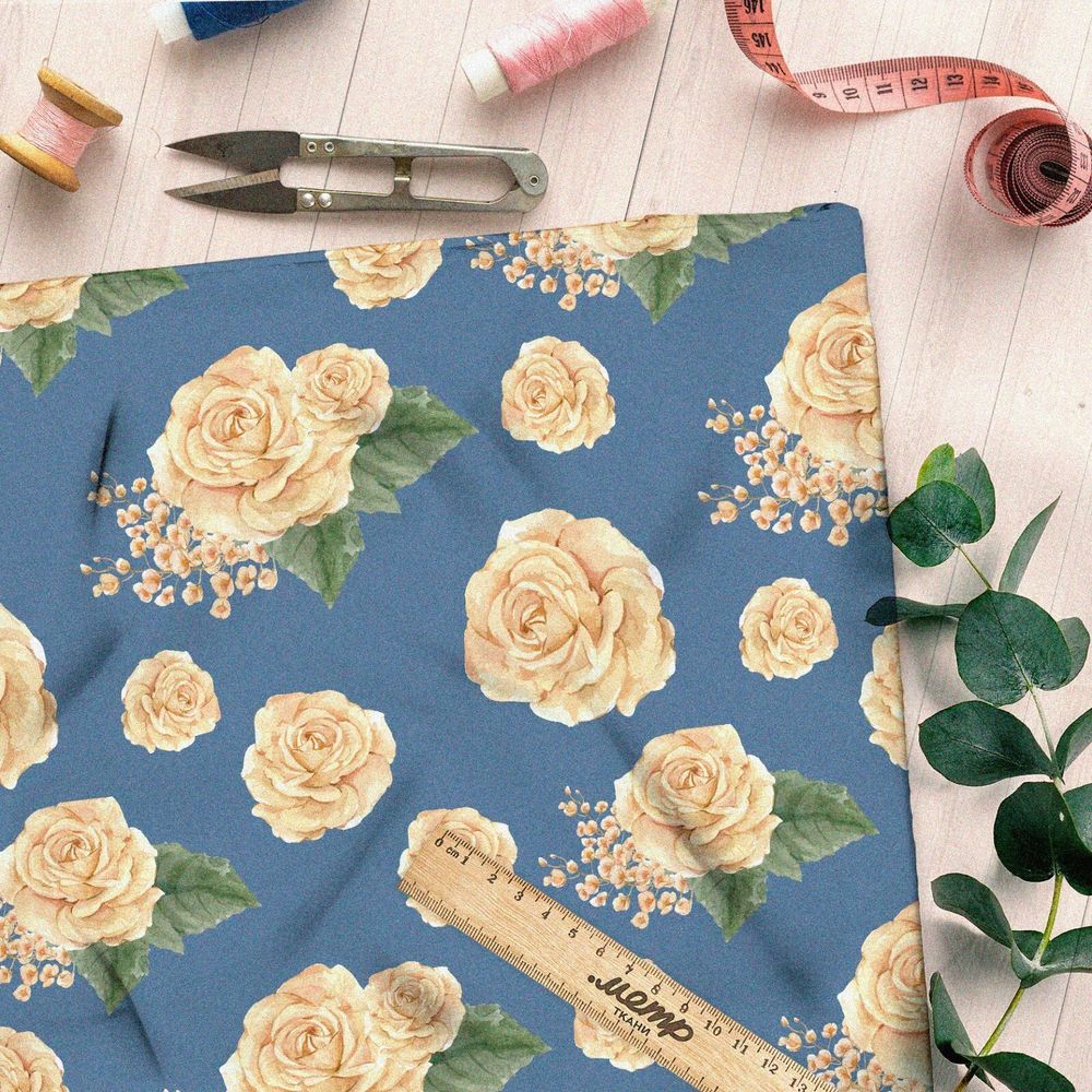 Ткань флис розы кремового оттенка