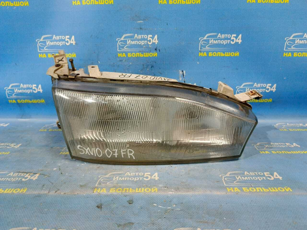 Фара передняя правая TOYOTA CAMRY 1996