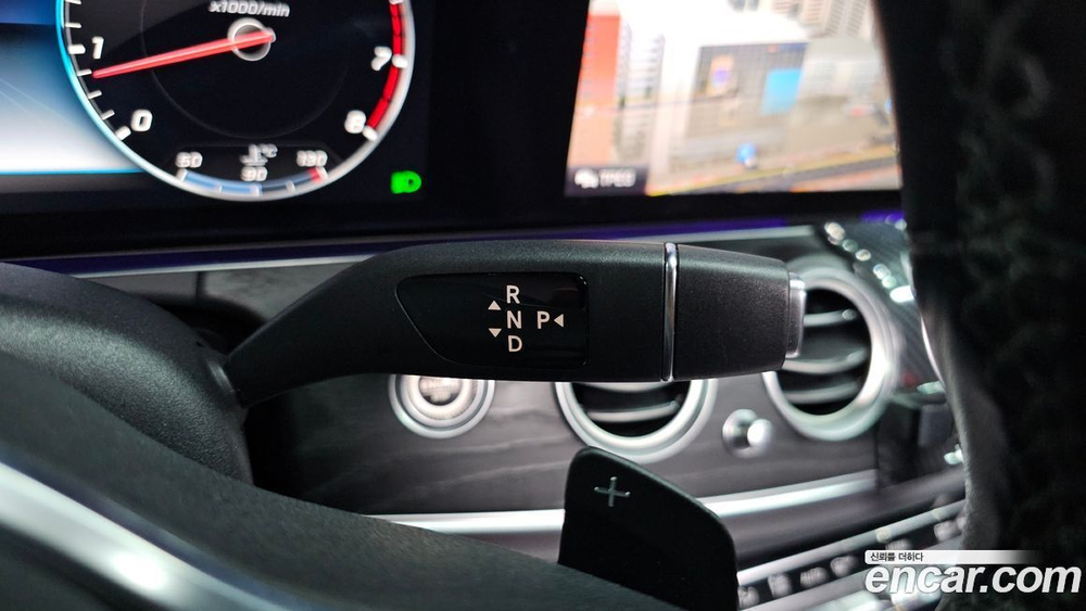 Mercedes-Benz E-Class W213 E300 Avangarde (06.2020)