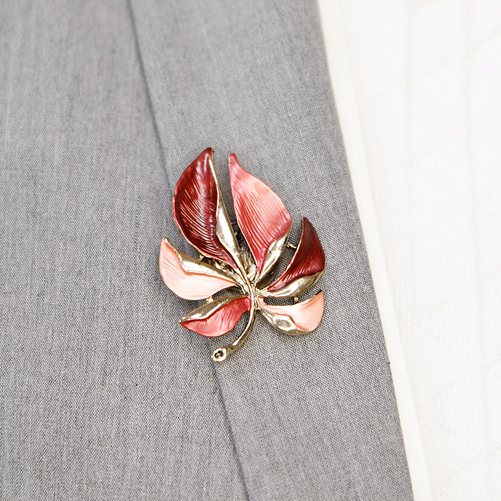 Брошь Shadore Лист резной XZ0863.9 R/G