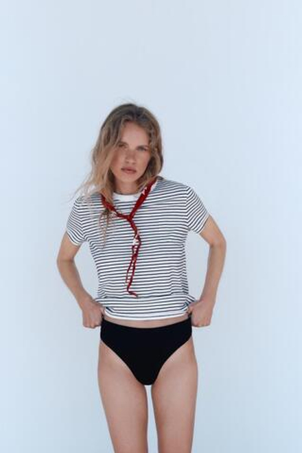 ZARA ФУТБОЛКА С КАРМАНОМ, ПОЛОСКИ