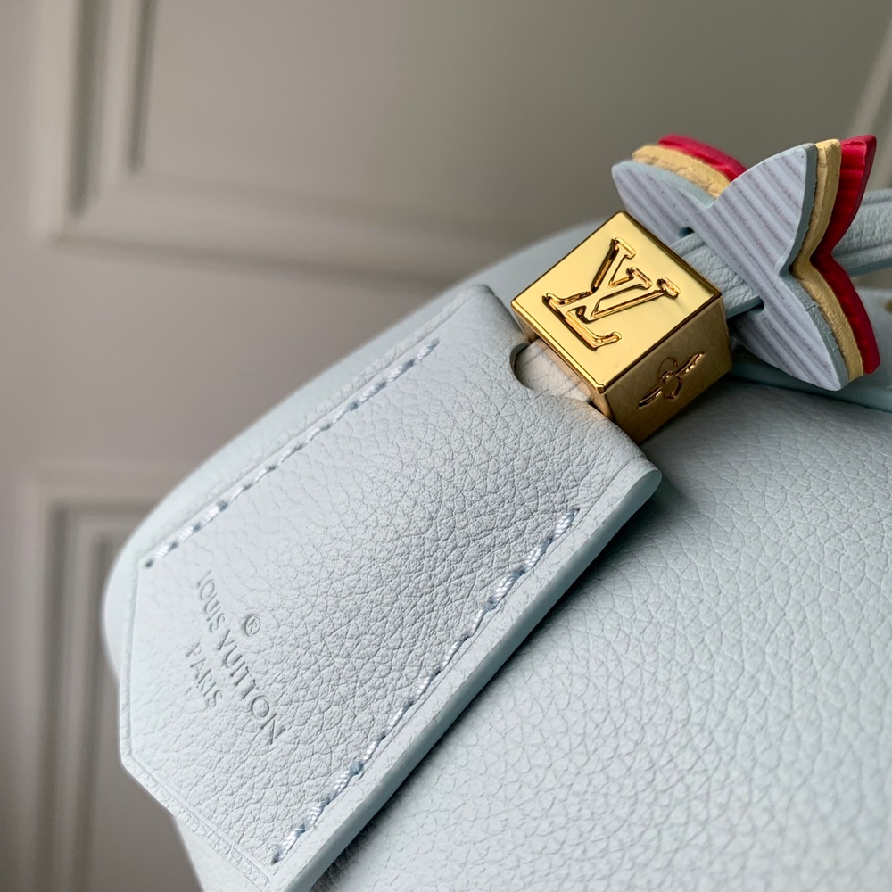 Louis Vuitton Speedy 18