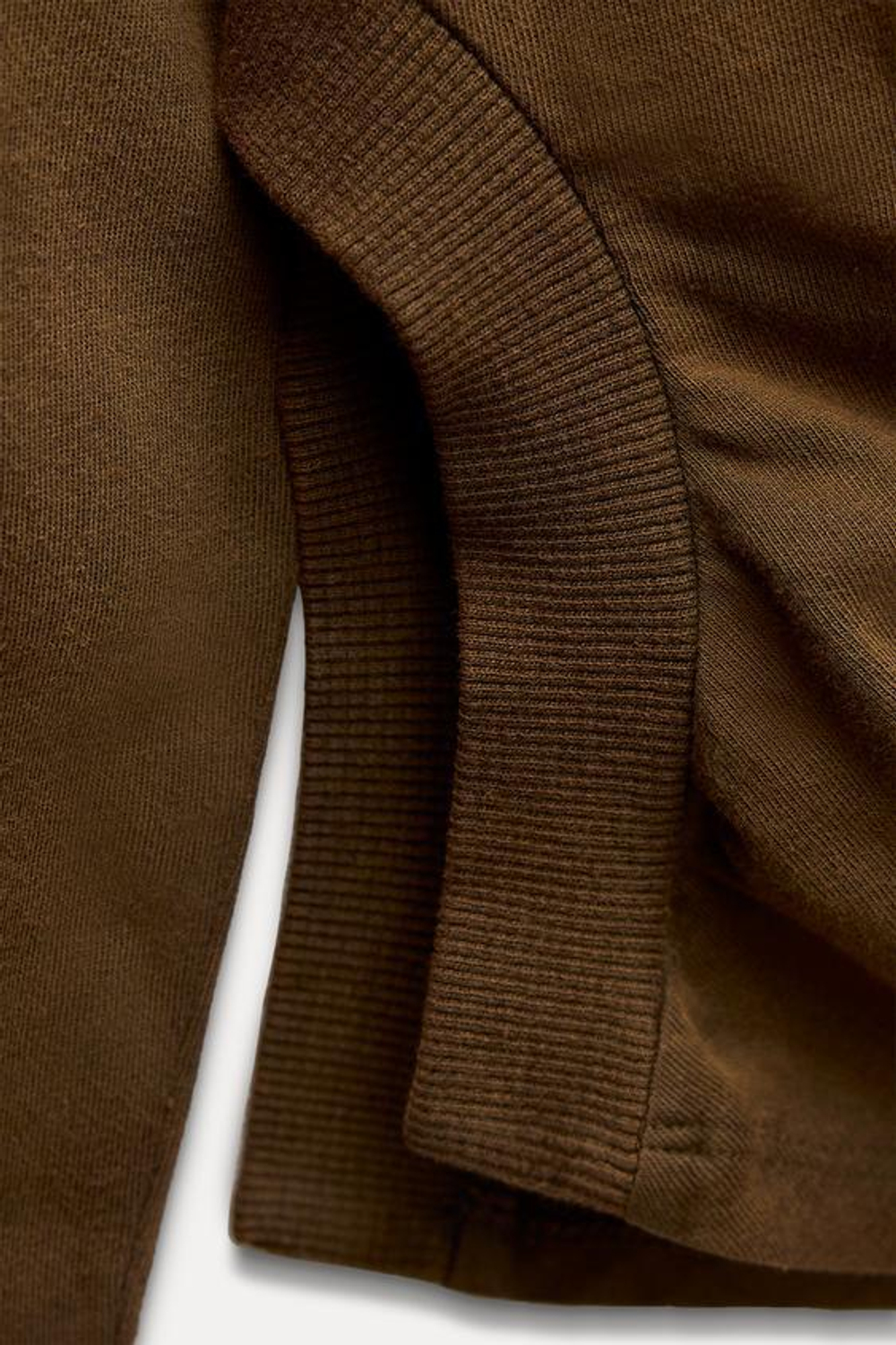 ZARA АСИММЕТРИЧНЫЙ ТОП С ЭФФЕКТОМ ПОТЕРТОСТИ, СВЕТЛО-КОРИЧНЕВЫЙ