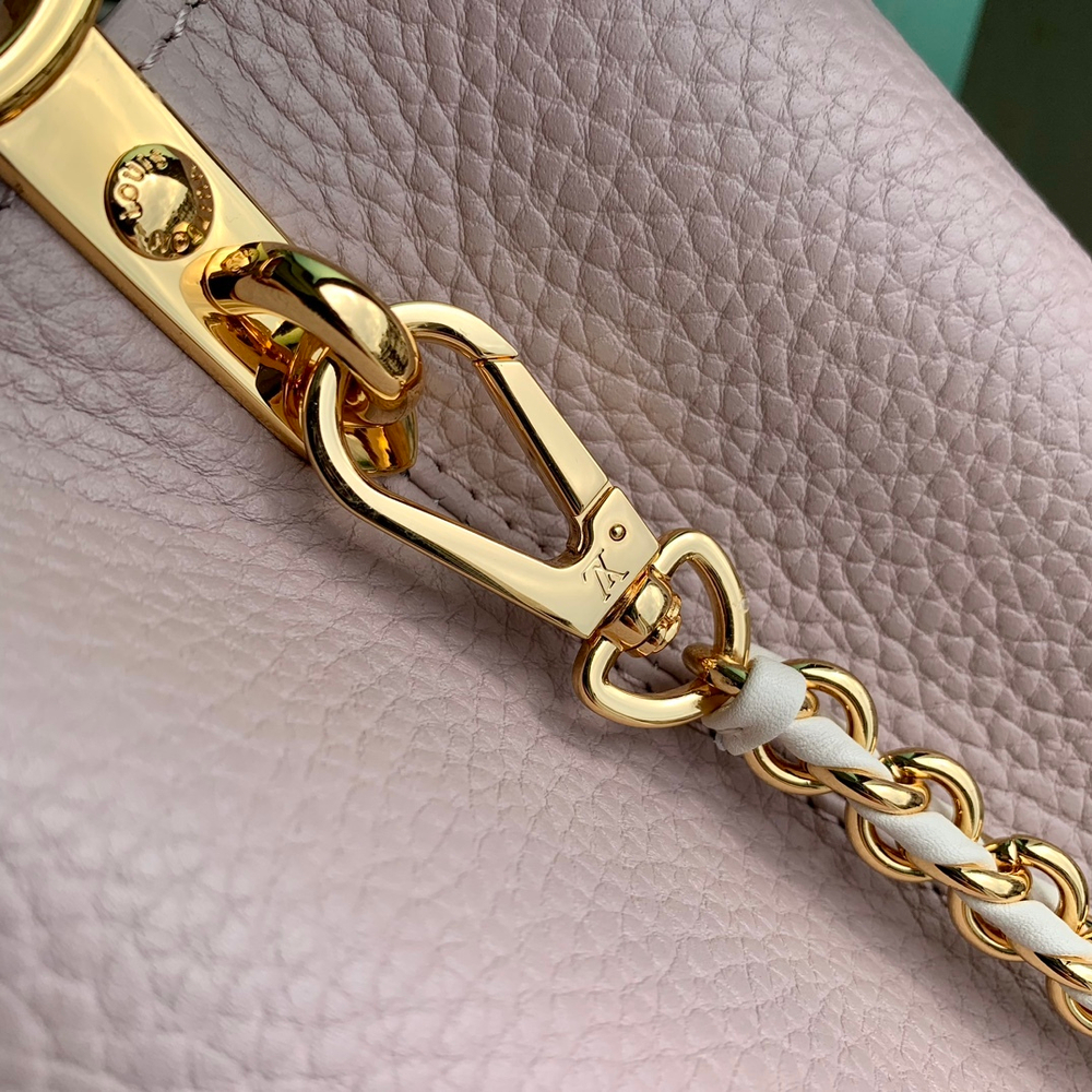 Louis Vuitton Capucines BB
