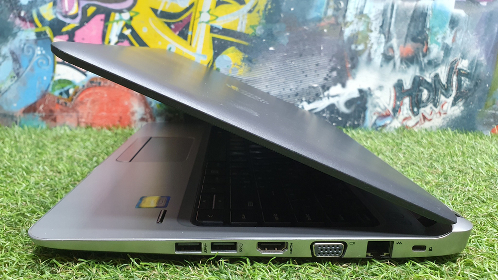 Ноутбук HP i3-6/4Gb