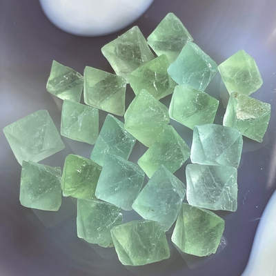 52664  Флюорит Кристалл Октаэдр 13-15мм