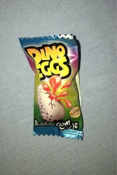 Fini dino eggs içlikli saqqız (tək-tək)