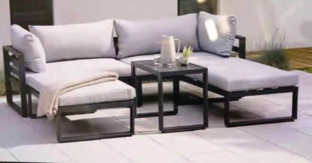 Диван Marta из алюминия, черный