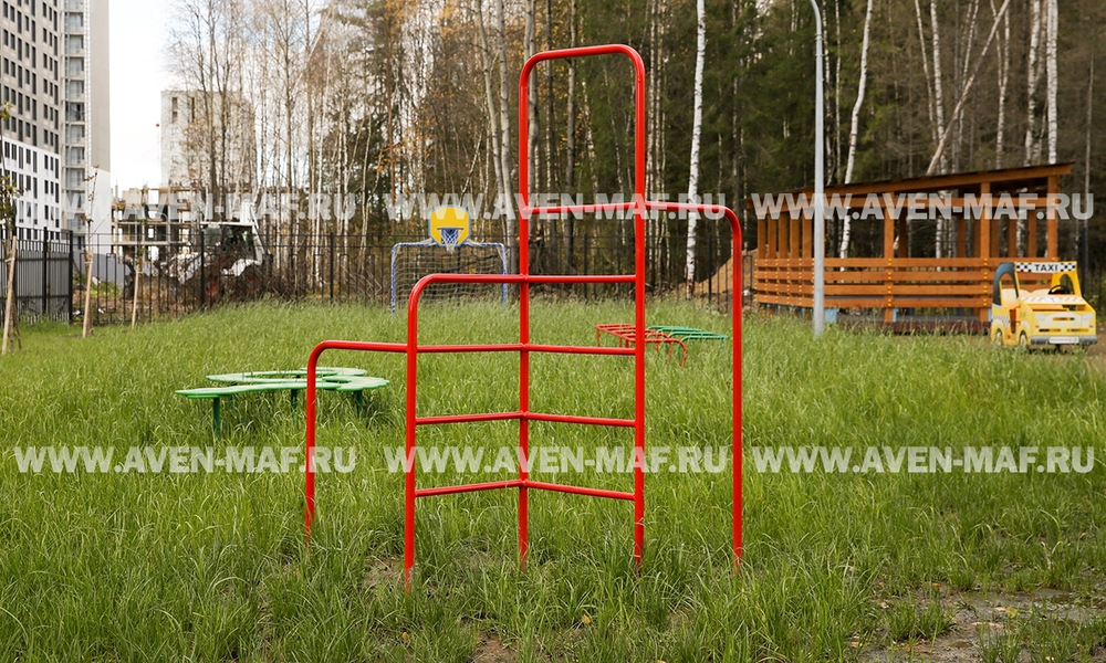 Шведская стенка с турниками