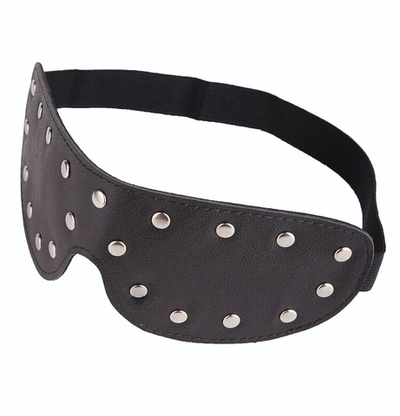 Черная кожаная маска на глаза с заклепками (Цвет: черный)