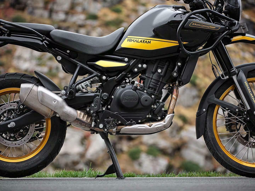 Royal Enfield Himalayan 450 Hanle Black (Premium) (бескамерные шины)