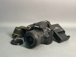 Nikon D3300 kit 18-55 7.700 кадров