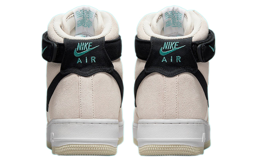Кроссовки Nike Air Force 1 07 Lx