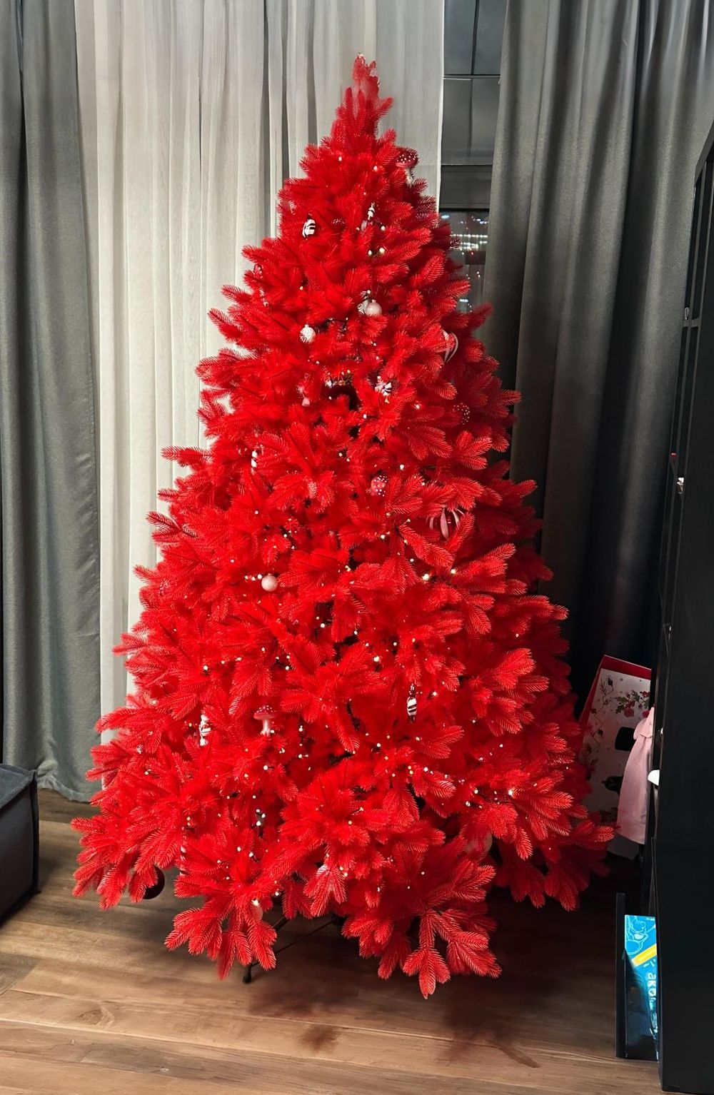 красная елка «Королева леса в Красном» литая хвоя