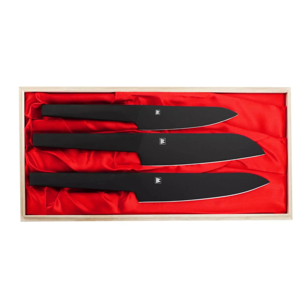 Satake - Набор из 3 ножей Satake Black в деревянной коробке. / артикул   HG8682W  / GTIN 4956617600828