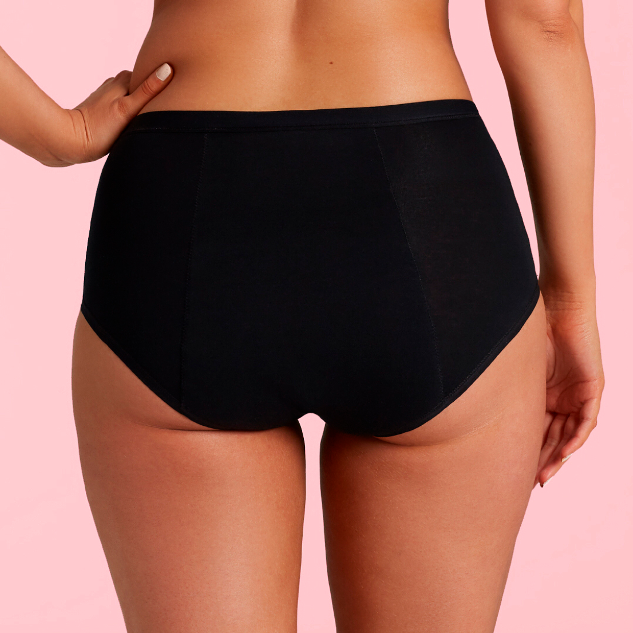 5 ошибок при выборе менструального белья, из-за которых оно «не работает»