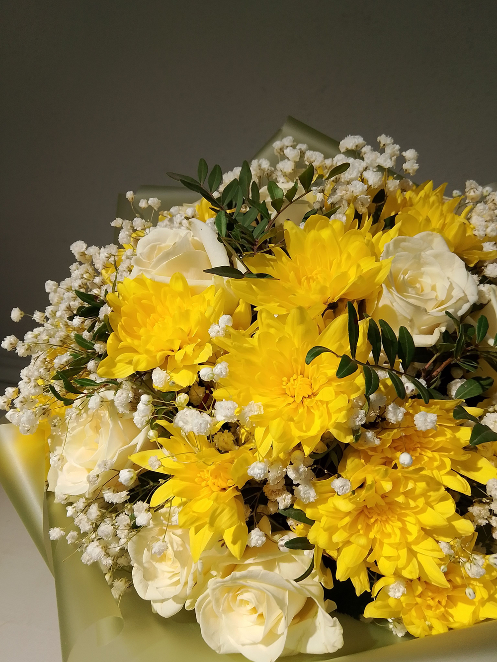 Букет из хризантем и альстромерии (С0033)